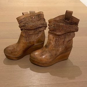Bed Stu Bruges Platform Distressed Boots
